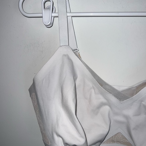 HoneyLove 1X White Wireless Bra - Picture 4 of 10